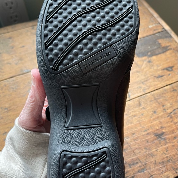 New Mary Jane Naturalizer 8 1/2 - Picture 4 of 7